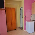 بيت ضيافة Luiza & Bushati *