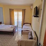 بيت ضيافة Luiza & Bushati