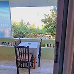 Luiza & Bushati بيت ضيافة *