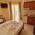 Luiza & Bushati بيت ضيافة *