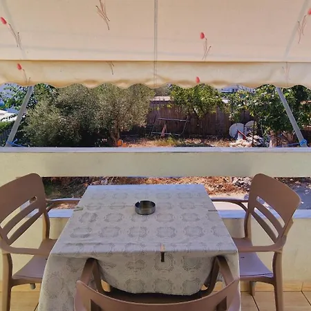 Guest house Luiza & Bushati Ksamil